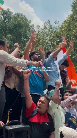 Bro actually wore the jersey I threw from the crowd. 🇮🇳😭

From Sikkim to Delhi. What a day.
Thousands of people. One peaceful movement. One shared belief that our voices matter. Seeing people from every corner of India stand together was bigger than the jersey itself.

Abhijit bhai, if you're seeing this, thank you. ❤️
We're heading home. We're not backing down.

[CJP, PROTEST, INDIA, COCKROACH JANTA PARTY, COCKROACH, DELHI]