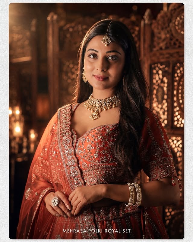A royal vision in MRJewels, beautifully styled with the timeless elegance of @srivaarusilks.official ✨The Mehrasa Polki Royal Set meets a regal silk ensemble crafted for moments that feel grand, graceful, and unforgettable.Jewellery: @mrjewels100Outfit: @srivaarusilks.officialFeaturing the Meherasa Polki Choker Set, Meherasa Polki Royal Earrings, and Meher Pearl Polki Cocktail Ring, each piece is crafted to bring a timeless mehfil glow to your festive and bridal moments.A look made for the woman who carries heritage with grace and royalty with ease.#MRJewels #MeherasaPolkiRoyalSet #MeherasaPolkiChoker #MeherPearlPolkiCocktailRing #PolkiJewellery #PearlJewellery #RoyalJewellery #BridalJewellery #KundanJewellery #IndianJewellery #WeddingJewellery #LuxuryJewellery #HeritageJewellery #StatementJewellery by @mrjewels100