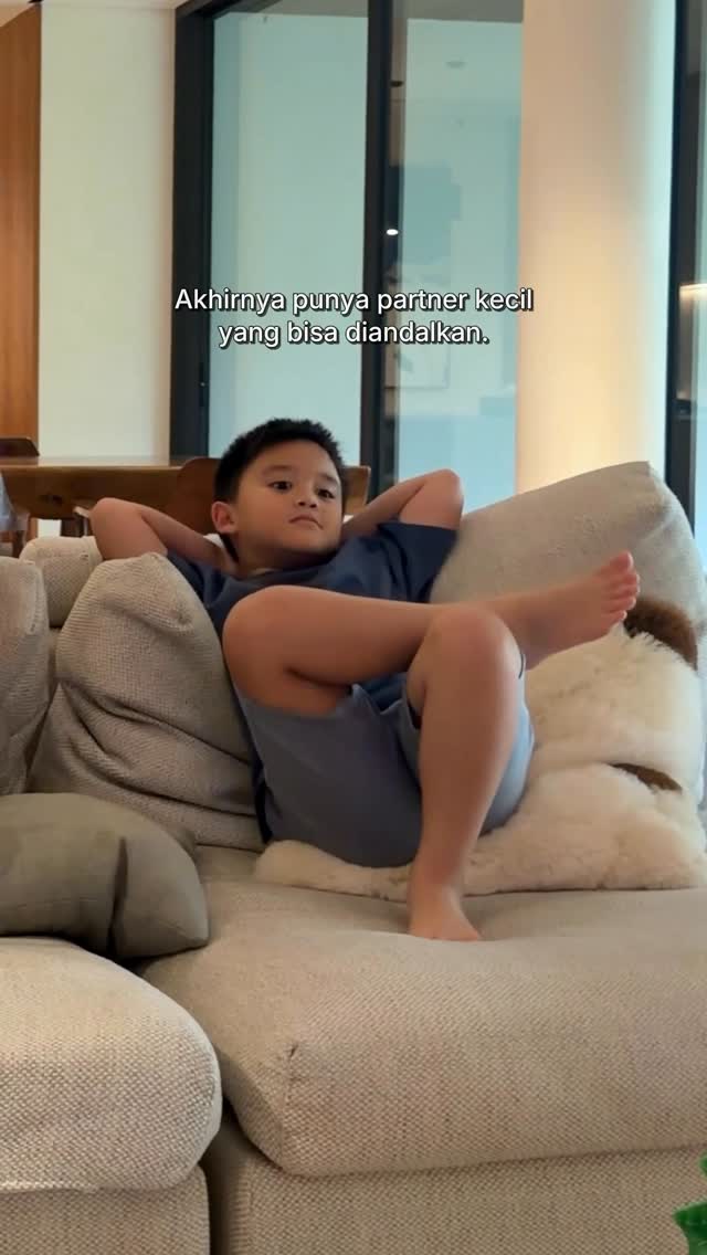 POV: sekarang papa udah punya asisten kecil yang  siap dimintain tolong!!❤️🥰😘

Proud bgt aku sama kamu mas!!