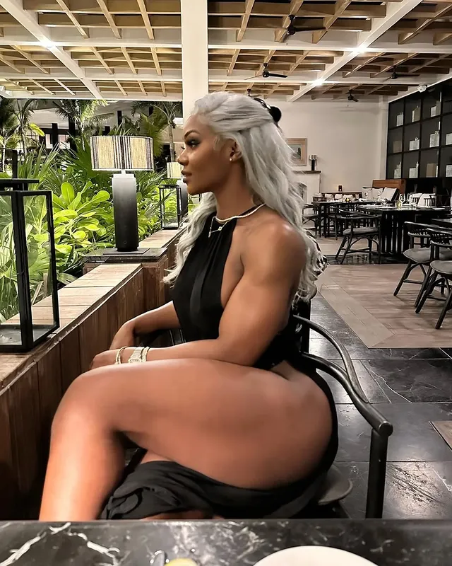 Summer body year round. #motherearth ☀️🌴Like 💘 Share 🫶🏾 Comment 💬 Motivational Platform 🤴🏾Women's Related Posts ✔️Dm for Promo Info....Post Credit @jadecargillFollow For More Update @workoutwomenssThank you workoutwomenss team ✅ by @workoutwomenss