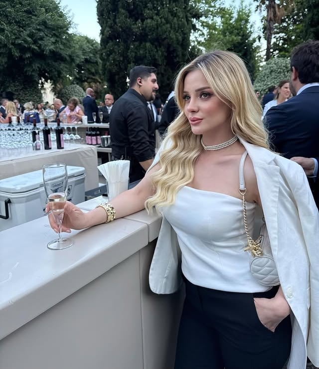 İtalya İstanbul Başkonsolosu Sn. Elena Clemente ev sahipliğinde düzenlenen İtalya Cumhuriyet Bayramı resepsiyonu🤍 @jalesari