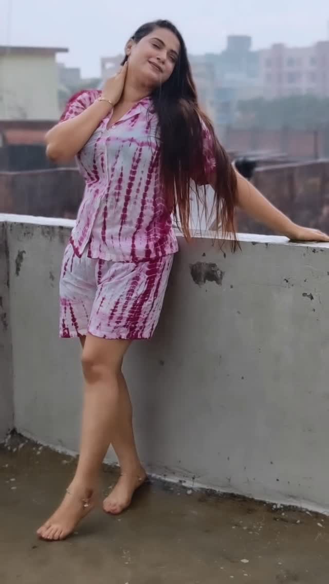 Feel this weather 🫠🦚🦚🍃✨ by @_pratimapramanick_12