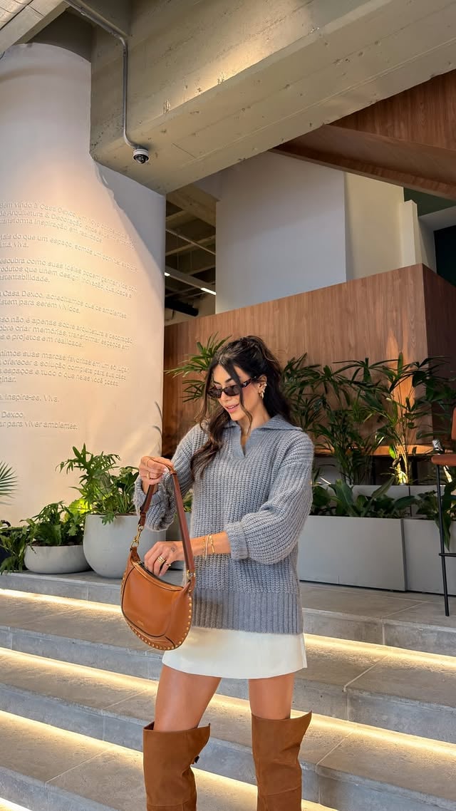 Look de hoje com essa combinação que eu amo 🤎 + 🩶✨🤌🏼

APROVADO??? 

Se quiserem link, é só pedir nos comentários 💖